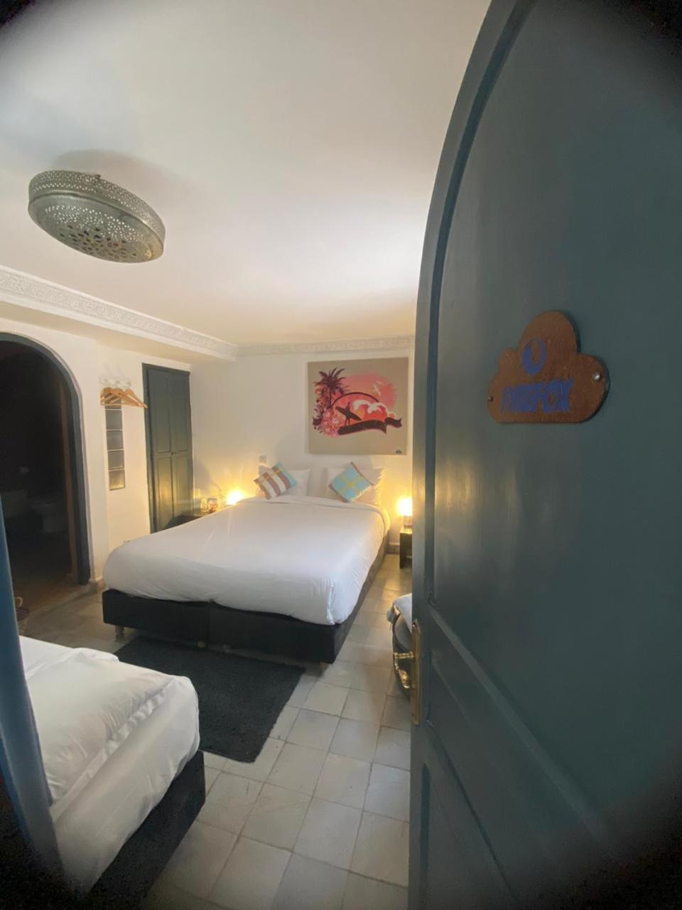 Tweets Hotel Эс-Сувейра Экстерьер фото